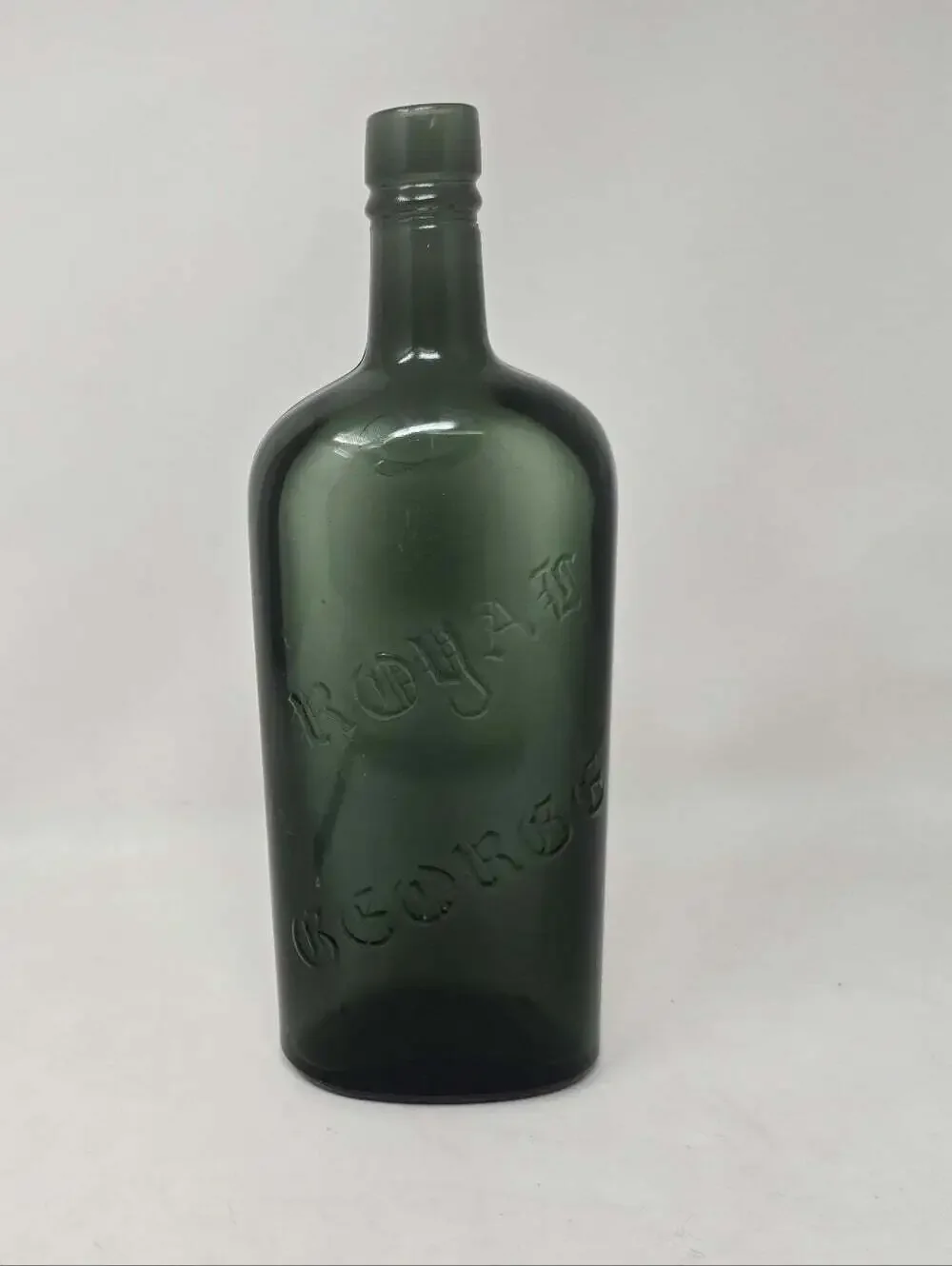 Royal George Vintage Scotch Whiskey Liquor Bottle Dark Green Vintage 50s 60s 40s